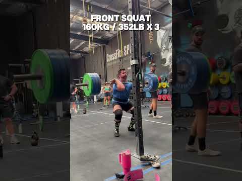 Tristan slaps around 160kg for 3 reps, cold