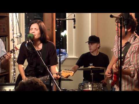 Shannon McNally - "She Belongs to Me" at Music in the Hall 15 (August 11, 2010)