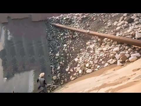 Barge unloading 4000 tons of cobblestones full video part 1 - Barge work vlog