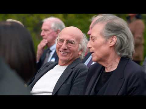 Curb Your Enthusiasm: Larry Taps a Stranger