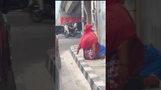 Download lagu Papi mami, eshana is sad to see her mother crawling like that #shorts mp3