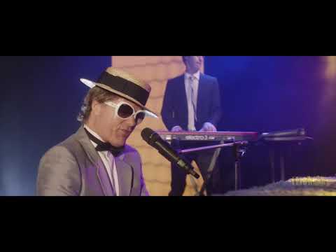 Elton Out Of The Closet   Showreel