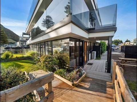 Open gallery