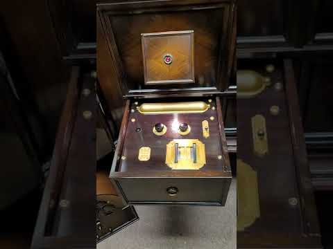 Brunswick Panatrope PR-148C, 1926