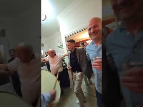 Makedonsko Gajdarsko Oro,,,, Macedonian Bagpipe Dance