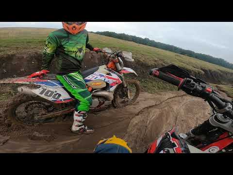 Girlfriend's FIRST TIME riding a DIRT BIKE! She loves it! #2VideoVlog