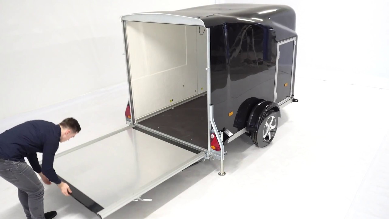 Easyline Gesloten aanhangwagen enkelas 300x151x170cm 1400kg VolPoly video