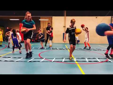 Robin & Rinske op bezoek bij de Batouwe Basketball Academy