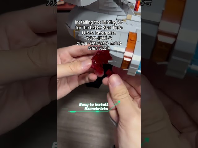 Vídeo relacionado con Vitrina acrílica, compatible con juegos Lego 10356 Star Trek Enterprise, escaparate de protección a prueba de polvo compatible con 10356 (solo caja organizadora, kit no incluido) (fondo blanco B)