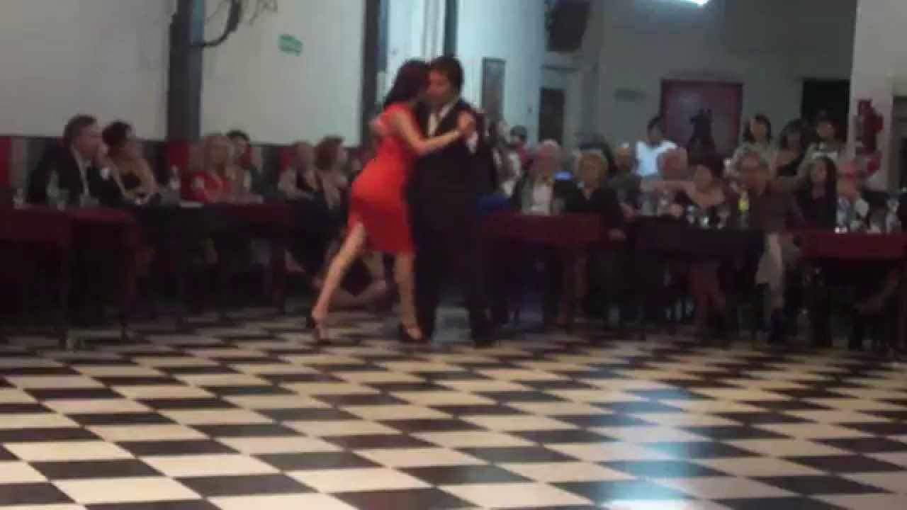 Sin Rumbo, baila Natacha Poberaj y Manuel 2/2