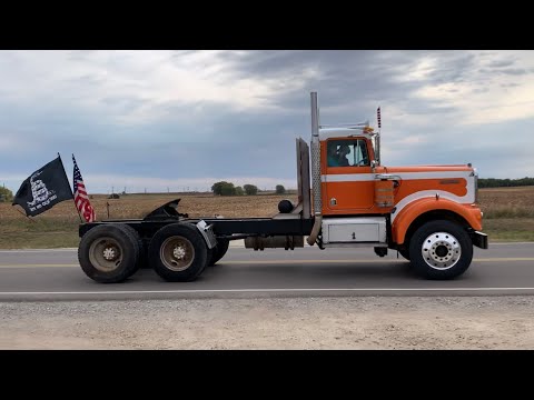 1974 50th Anniversary Kenworth W900 gets some straight pipes!!!