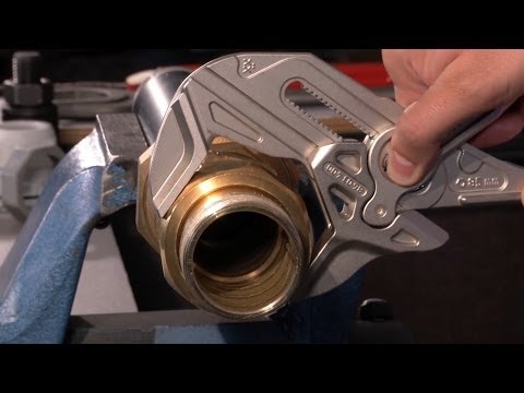 From the KNIPEX workshop: the Pliers Wrench XL