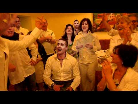 Friday singalong - Gadi singing Ma Yafim Haleilot