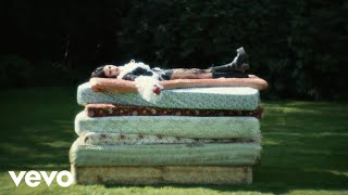 Pale Waves – “Perfume”