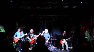 SHOWOFF performs &quot;Spill&quot; Fitz&#39;s Spare Keys Elmhurst, IL 12/19/15