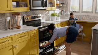 GE 30" Free-Standing Electric Double Oven Convection Range Stainless Steel JBS86SPSS Picture