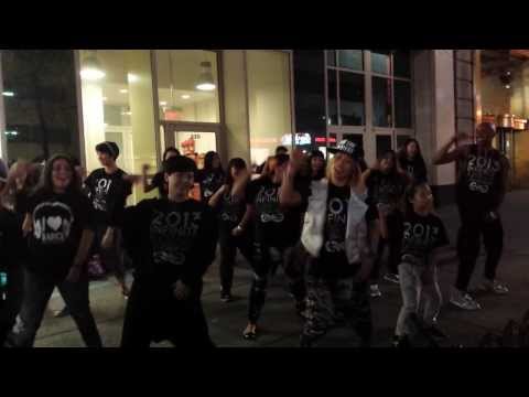 I ♥ Dance: Infinite Flash Mob