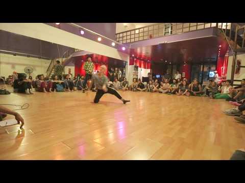 ELIO VS ESTEFANIA MATEU - EXPERIMENTAL BATTLE - FESTIVAL CONSTANTE