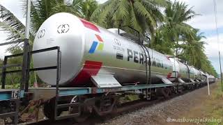 Download lagu DERU AKSELERASI MENANJAK LOKOMOTIF CC203 mp3