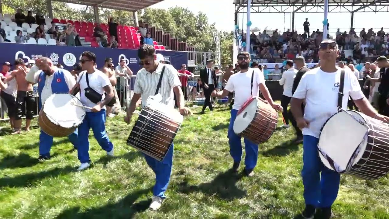 66. Geleneksel Kurtdereli Mehmet Pehlivan Yağlı Güreşleri Coşkuyla Başladı