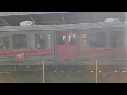 Tren de la Regio Călători sosește în Ploiesti Vest