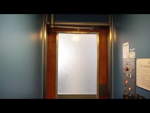 1944 Thomas B. Thrige traction elevator (mod by OTIS) @ Peter Graus Vej 8, Frederiksberg, Denmark