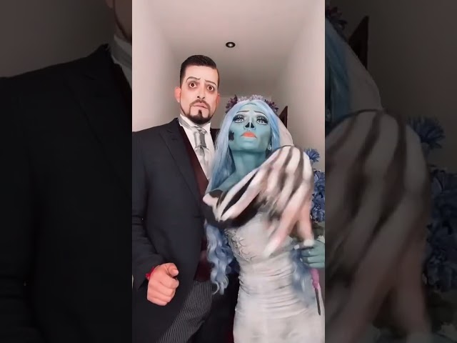 Vídeo relacionado con Riismen Hombres Príncipe Árabe Harén Pantalones Halloween Cosplay Cintura Elástica Pantalones Satén Pantalones Anchos Disfraz De Carnaval Verde 3XL