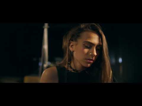 Emkier-La primera vez (video oficial)