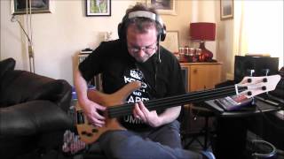 Video thumbnail for Stagg BC 300 FL Fretless Bass, Review and Demo, Best Budget Bass by The Sound Test Room
