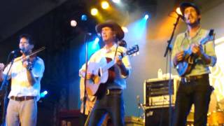 Good Lookin&#39; Country Gal - Old Crow Medicine Show - Hangout Festival 2011