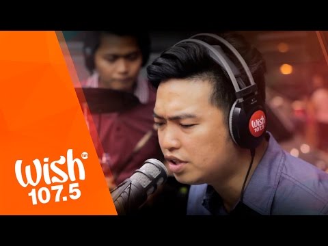 Banda ni Kleggy performs "Radyo" LIVE on Wish 107.5 Bus