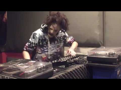 Thunderdome 1 to 10 How it starts in the 90's live DJ mix set 2018