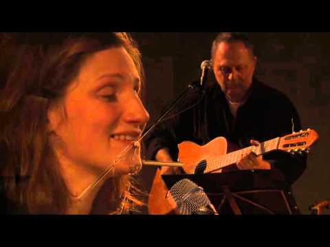 Laura Morgenstern "Glück"