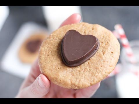 download lagu mp3 mp4 Allergy Friendly Chocolate, download lagu Allergy Friendly Chocolate gratis, unduh video klip Allergy Friendly Chocolate
