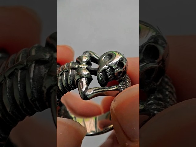Vídeo relacionado con GXAHSOL 7 Piezas Set Punk Anillos Plata, Anillos Hombre, Vintage Anillo Cráneo Serpiente Chulo Hip Hop Punk, Juego de Anillo Apilables Calavera Y2k