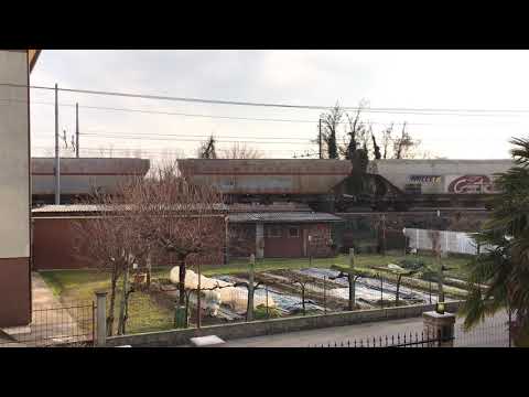 E405.030 mir con tramogge cereali vuote