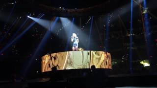 &quot;Clock Don&#39;t Stop&quot; - Carrie Underwood