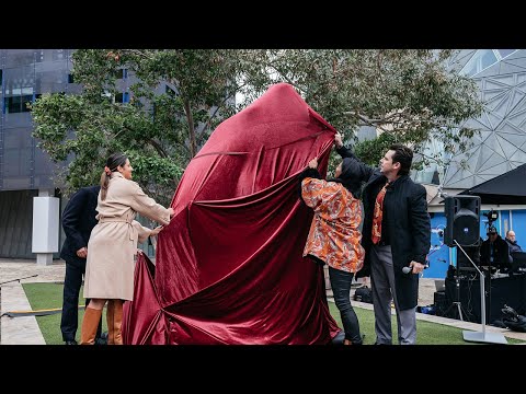 Bronze statue of Nova Peris OAM OLY is unveiled at Fed Square