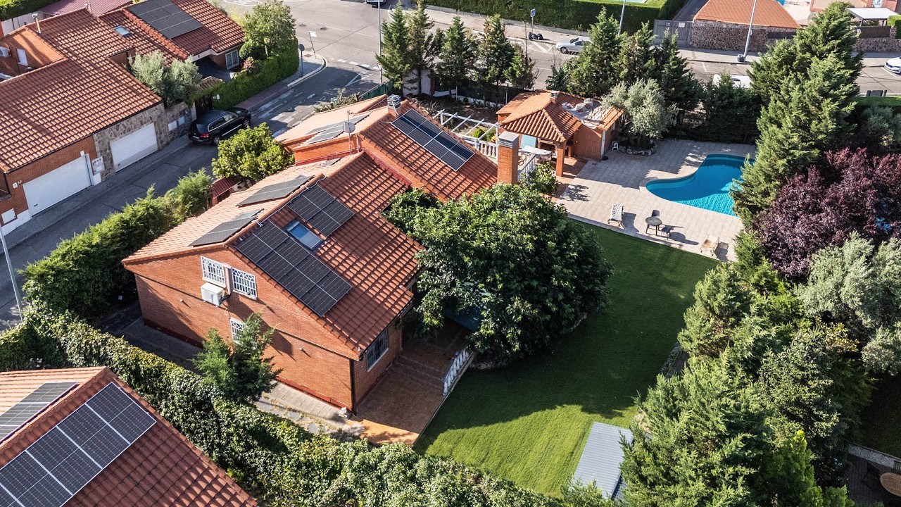 Huvila myytävänä Rivas-Vaciamadrid - CHALET RIVAS Huvila myytävänä Rivas-Vaciamadrid - CHALET RIVAS