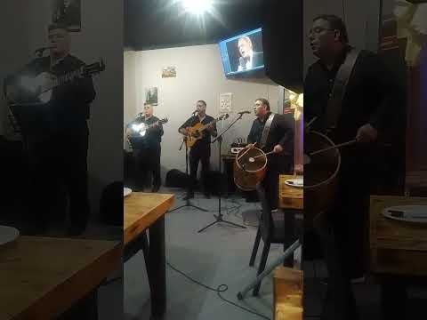 Destino cantor en parrilla Don Alberto en Rafael calzada almirante Brown buenos aires argentina 