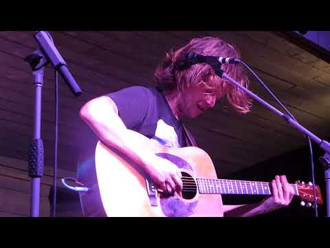 Billy Strings "Dealing Despair"