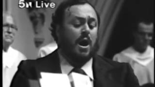 Ave Maria (Schubert) Luciano Pavarotti 1979 Pope JP II Chicago Holy Name Cathedral FIXED audio