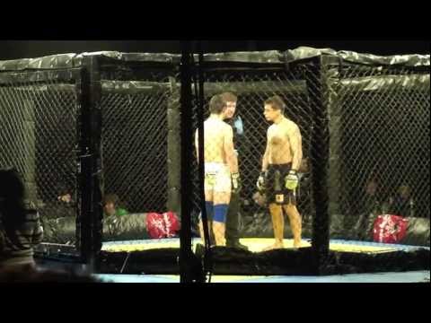(MMA) Manuel Yusta VS Angel Lago (GERNIKA 17/12/11)