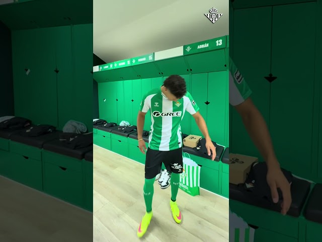 Vídeo relacionado con Pegatina Logotipo Real Betis (Blanco - White) 15x6 cm (Blanco - White)