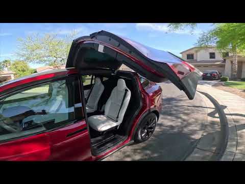 Tesla Model X 2023