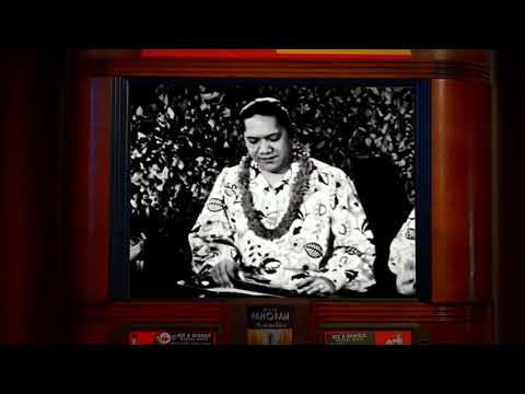 RESTORED "Soundies" - Hawaiian Swing | Ray Kinney and his Aloha Maids {1941)