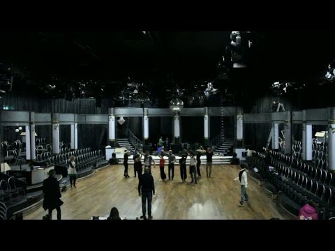 Dansarna repar öppningsnumret till Let's dance-premiären - Let’s Dance (TV4)