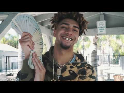 Shelovesz - GET ON (Official Video) Prod. Dee B