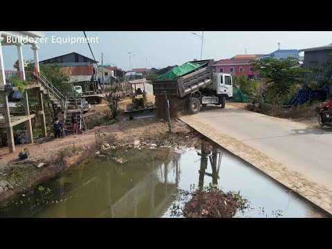 Just New Project!! Operation Using KOMAT’SU Dozer and Dump Trucks Powerfully Filling Flooded Land.