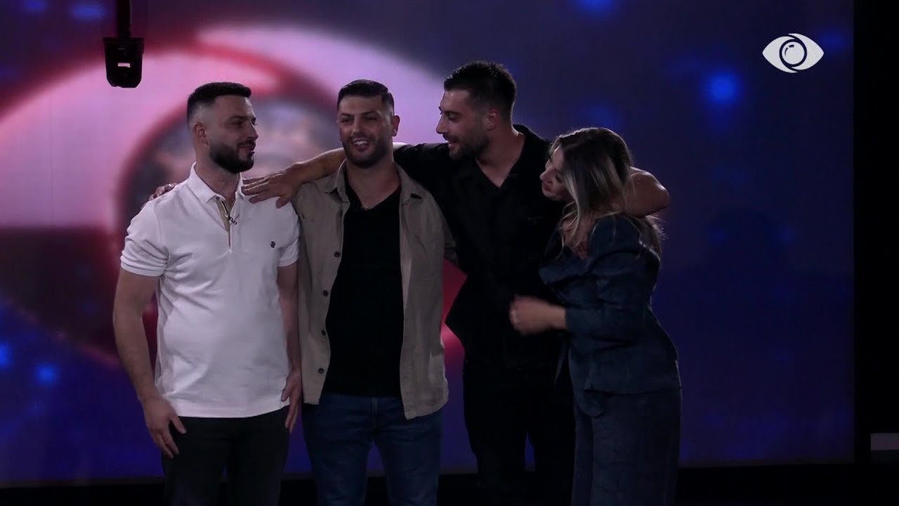 Njëri pas tjetrit, familjarët surprizojnë Meritonin, ai shpërthen në lot